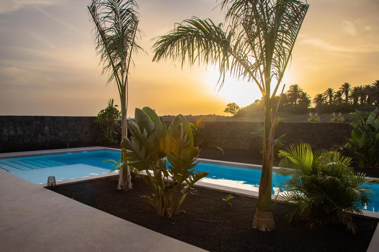 Villa Macan Teguise  Exteriör bild
