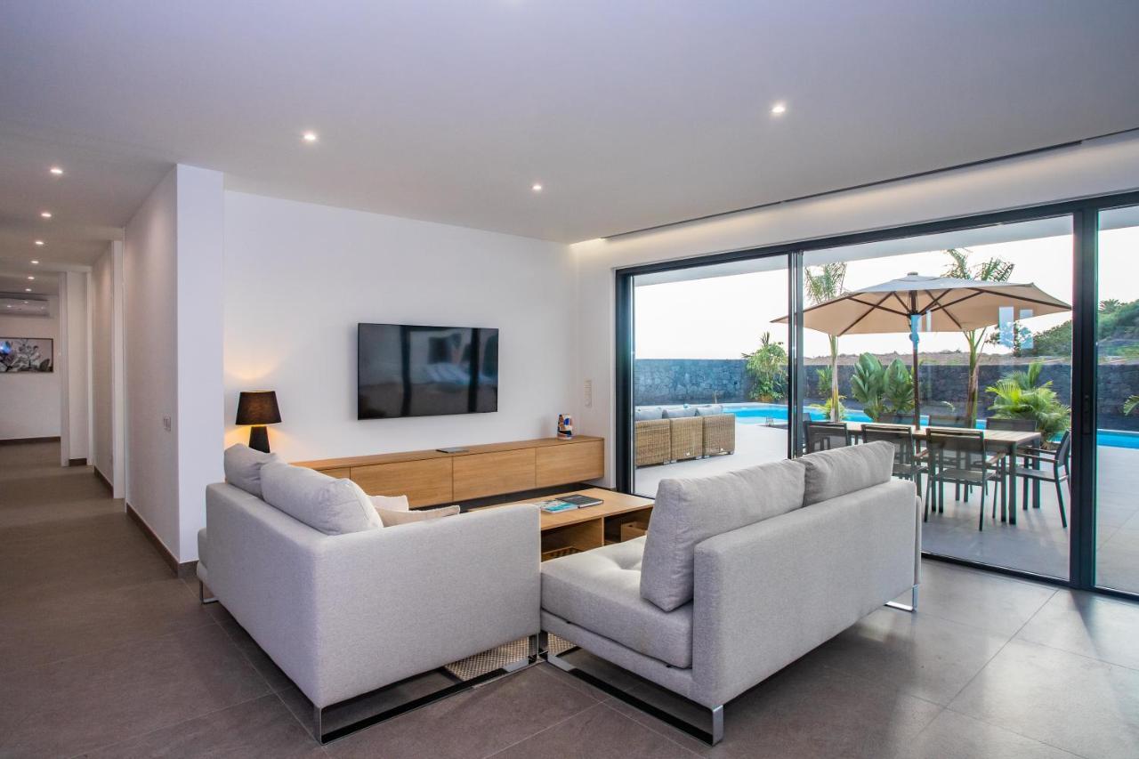 Villa Macan Teguise  Exteriör bild